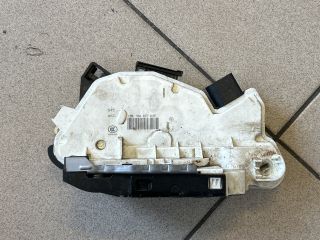 bontott VW TIGUAN Bal első Ajtózár