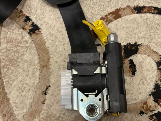 bontott VW TIGUAN Bal első Biztonsági Öv