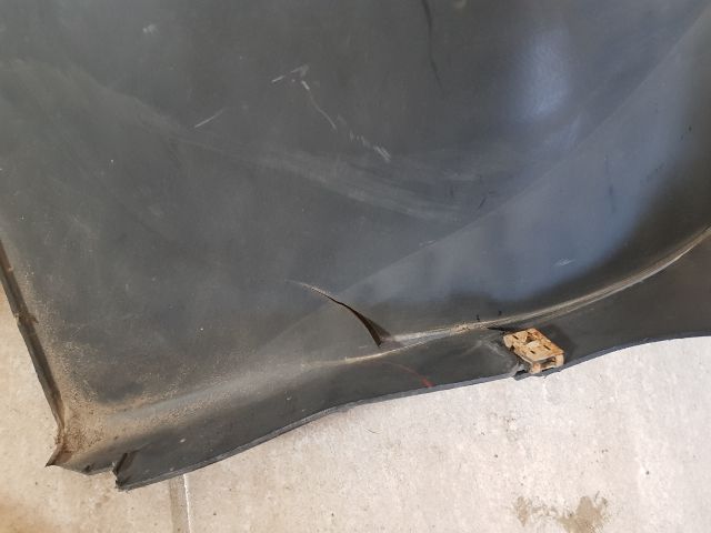 bontott VW TIGUAN Bal első Első Dobbetét (Kerékjárati, Műanyag)