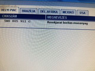 bontott VW TIGUAN Bal első Első Dobbetét (Kerékjárati, Műanyag)