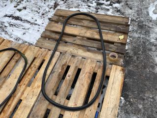 bontott VW TIGUAN Bal első Gumikéder