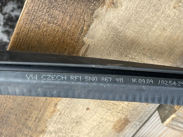 bontott VW TIGUAN Bal első Gumikéder