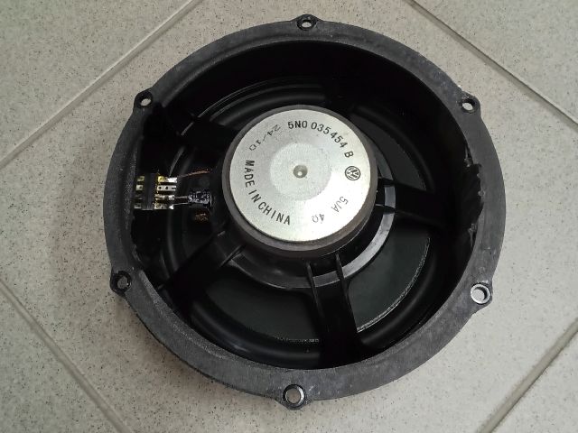 bontott VW TIGUAN Bal első Hangszóró