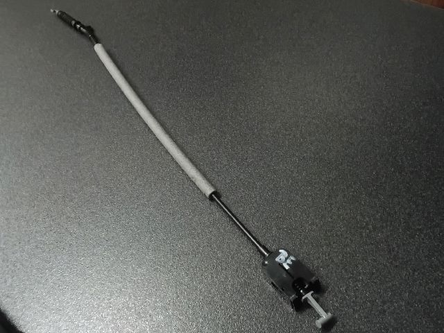 bontott VW TIGUAN Bal első Kilincs Bowden