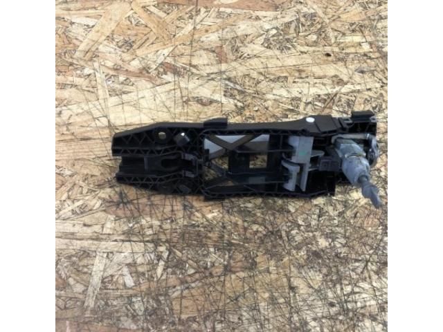 bontott VW TIGUAN Bal első Külső Kilincs