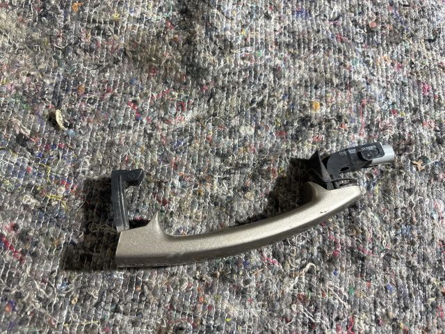 bontott VW TIGUAN Bal első Külső Kilincs