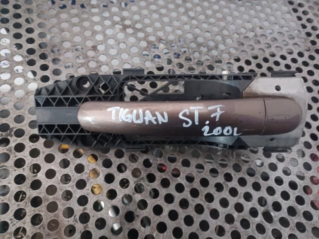 bontott VW TIGUAN Bal első Külső Kilincs