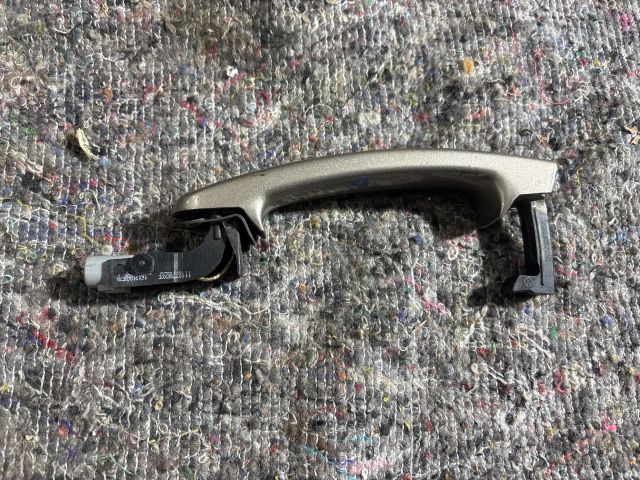 bontott VW TIGUAN Bal első Külső Kilincs