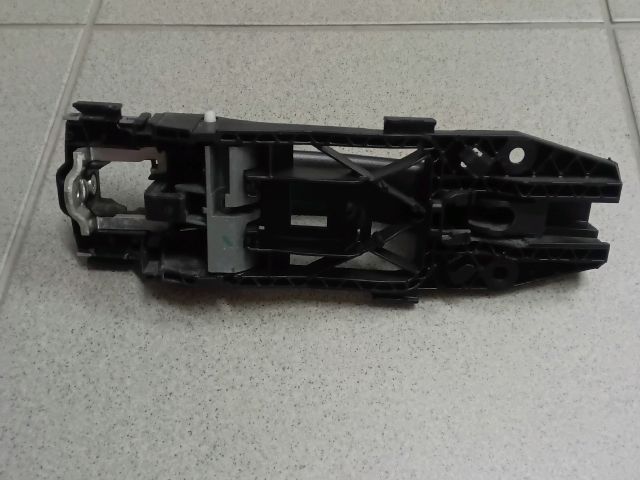 bontott VW TIGUAN Bal első Külső Kilincs