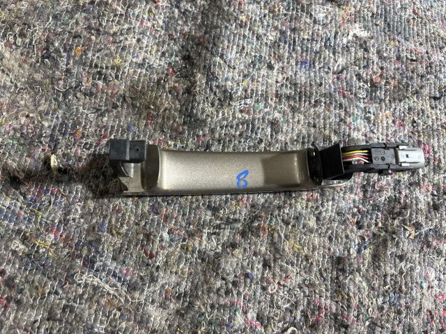 bontott VW TIGUAN Bal első Külső Kilincs