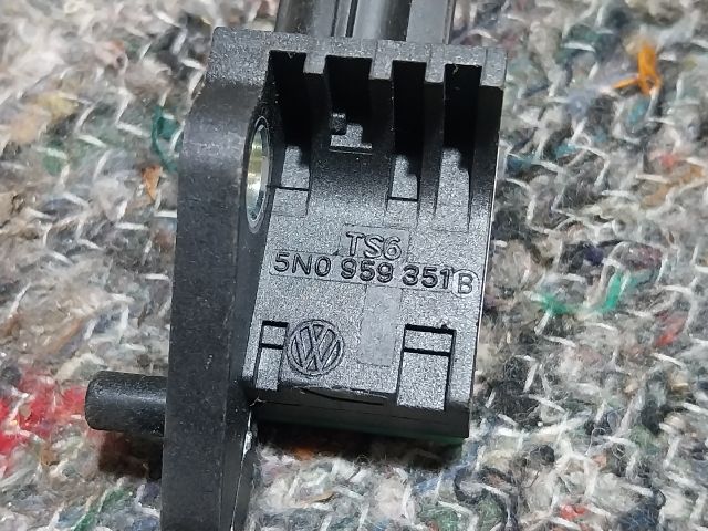 bontott VW TIGUAN Bal első Oldal Ütközés Érzékelő