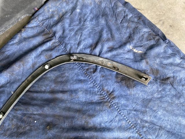 bontott VW TIGUAN Bal első Sárvédő Díszléc