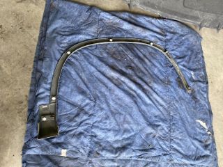 bontott VW TIGUAN Bal első Sárvédő Díszléc