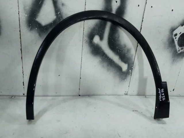 bontott VW TIGUAN Bal első Sárvédő Szélesítő