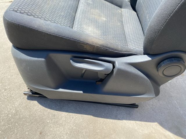 bontott VW TIGUAN Bal első Ülés