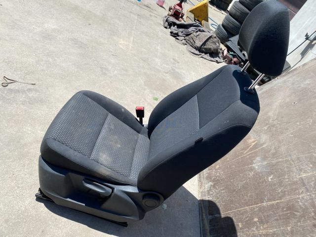 bontott VW TIGUAN Bal első Ülés