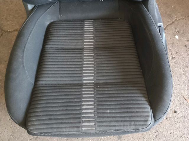 bontott VW TIGUAN Bal első Ülés