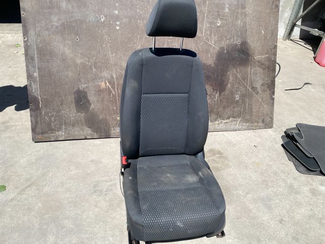 bontott VW TIGUAN Bal első Ülés