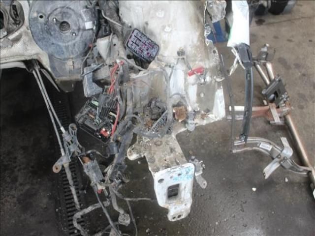 bontott VW TIGUAN Bal első Ütközéscsillapító