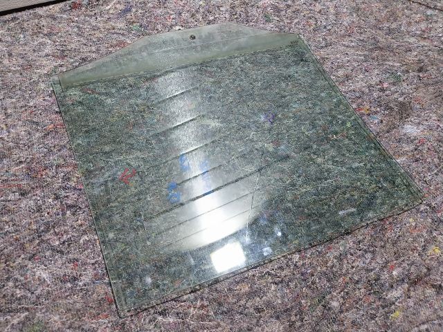 bontott VW TIGUAN Bal hátsó Ablak