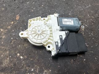 bontott VW TIGUAN Bal hátsó Ablakemelő Motor