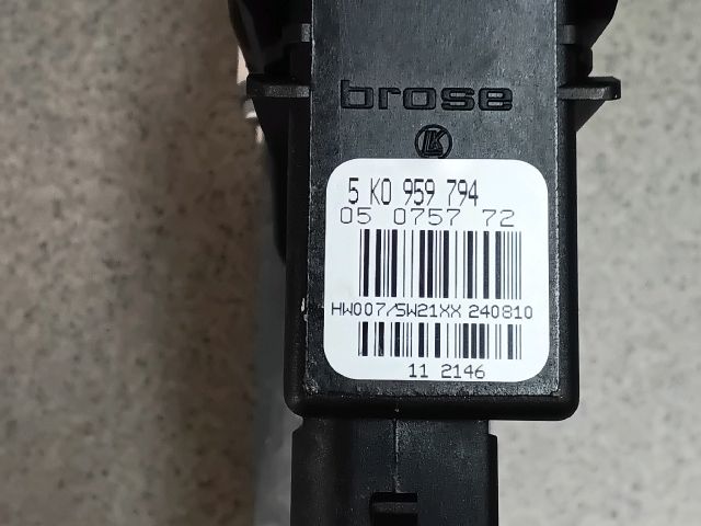 bontott VW TIGUAN Bal hátsó Ablakemelő Motor