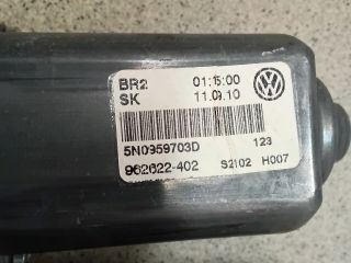 bontott VW TIGUAN Bal hátsó Ablakemelő Motor