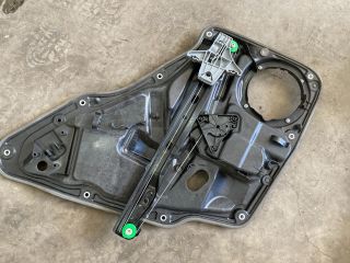bontott VW TIGUAN Bal hátsó Ablakemelő Szerkezet (Elektromos)