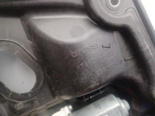 bontott VW TIGUAN Bal hátsó Ablakemelő Szerkezet (Elektromos)