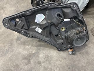 bontott VW TIGUAN Bal hátsó Ablakemelő Szerkezet (Elektromos)