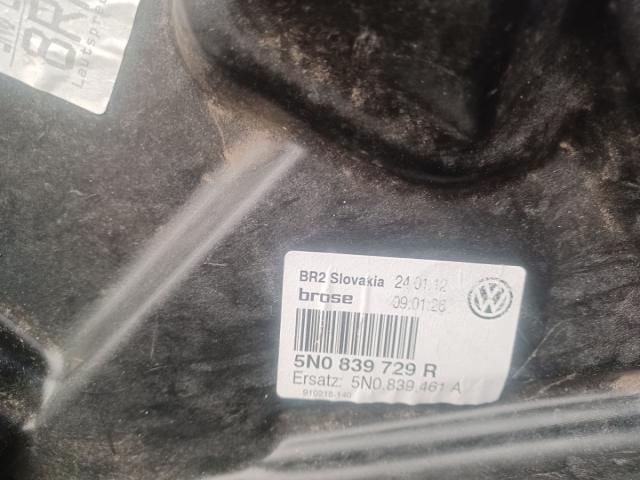 bontott VW TIGUAN Bal hátsó Ablakemelő Szerkezet (Elektromos)