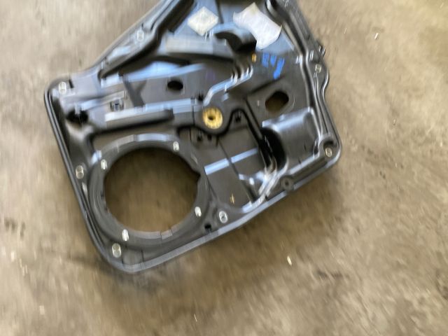 bontott VW TIGUAN Bal hátsó Ablakemelő Szerkezet (Elektromos)