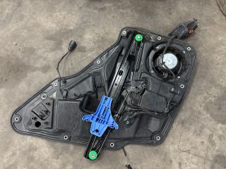 bontott VW TIGUAN Bal hátsó Ablakemelő Szerkezet (Elektromos)