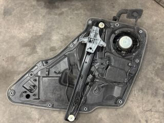 bontott VW TIGUAN Bal hátsó Ablakemelő Szerkezet (Elektromos)