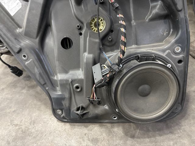 bontott VW TIGUAN Bal hátsó Ablakemelő Szerkezet (Elektromos)