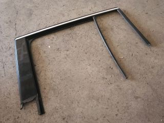 bontott VW TIGUAN Bal hátsó Ablakvezető Gumi