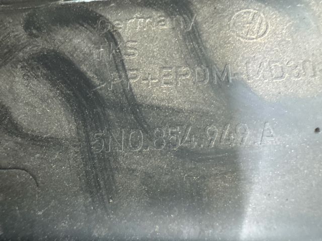 bontott VW TIGUAN Bal hátsó Ajtó Díszléc