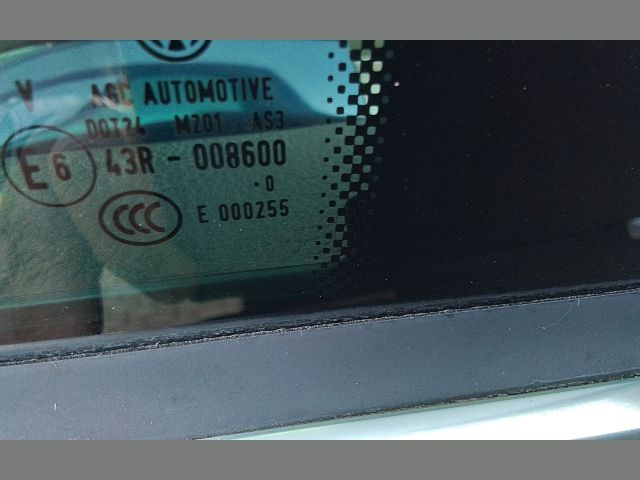 bontott VW TIGUAN Bal hátsó Ajtó (Részeivel)