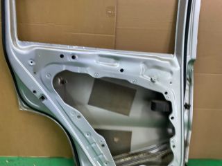 bontott VW TIGUAN Bal hátsó Ajtó (Üres lemez)