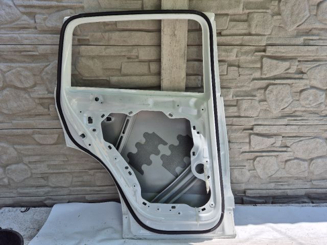 bontott VW TIGUAN Bal hátsó Ajtó (Üres lemez)