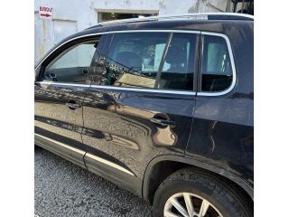 bontott VW TIGUAN Bal hátsó Ajtó (Üres lemez)