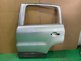 bontott VW TIGUAN Bal hátsó Ajtó (Üres lemez)