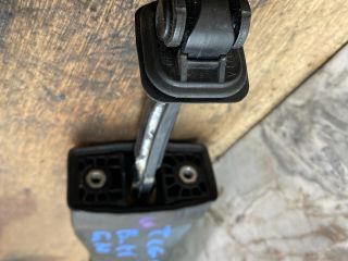 bontott VW TIGUAN Bal hátsó Ajtóhatároló