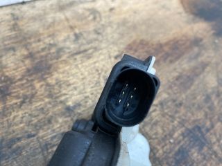 bontott VW TIGUAN Bal hátsó Ajtózár