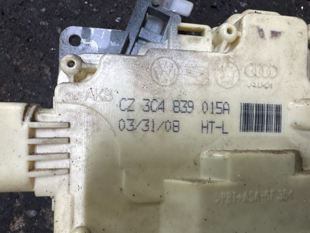 bontott VW TIGUAN Bal hátsó Ajtózár