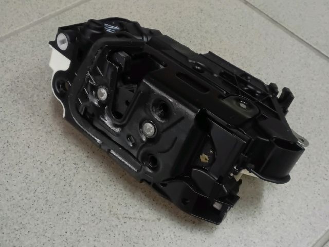 bontott VW TIGUAN Bal hátsó Ajtózár