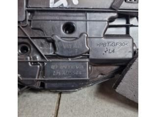 bontott VW TIGUAN Bal hátsó Ajtózár