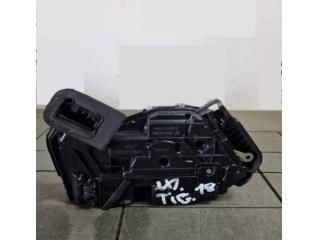 bontott VW TIGUAN Bal hátsó Ajtózár