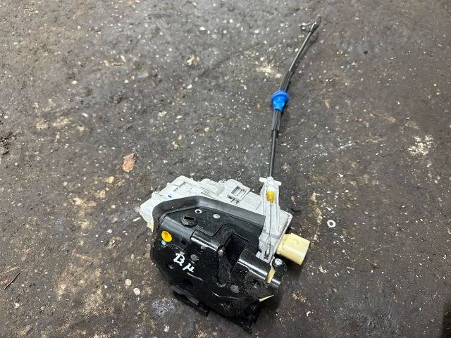 bontott VW TIGUAN Bal hátsó Ajtózár