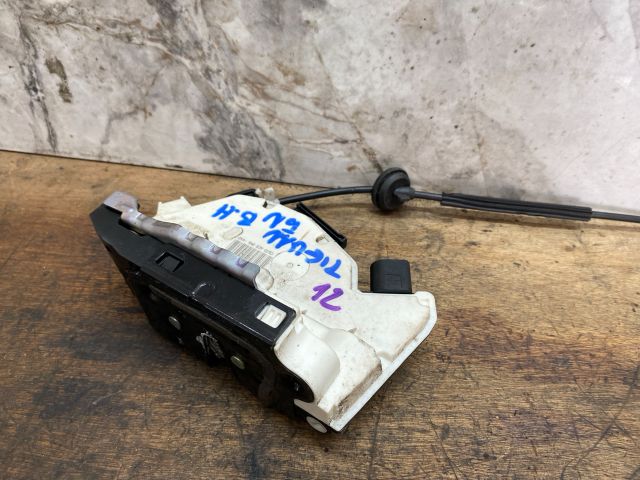 bontott VW TIGUAN Bal hátsó Ajtózár